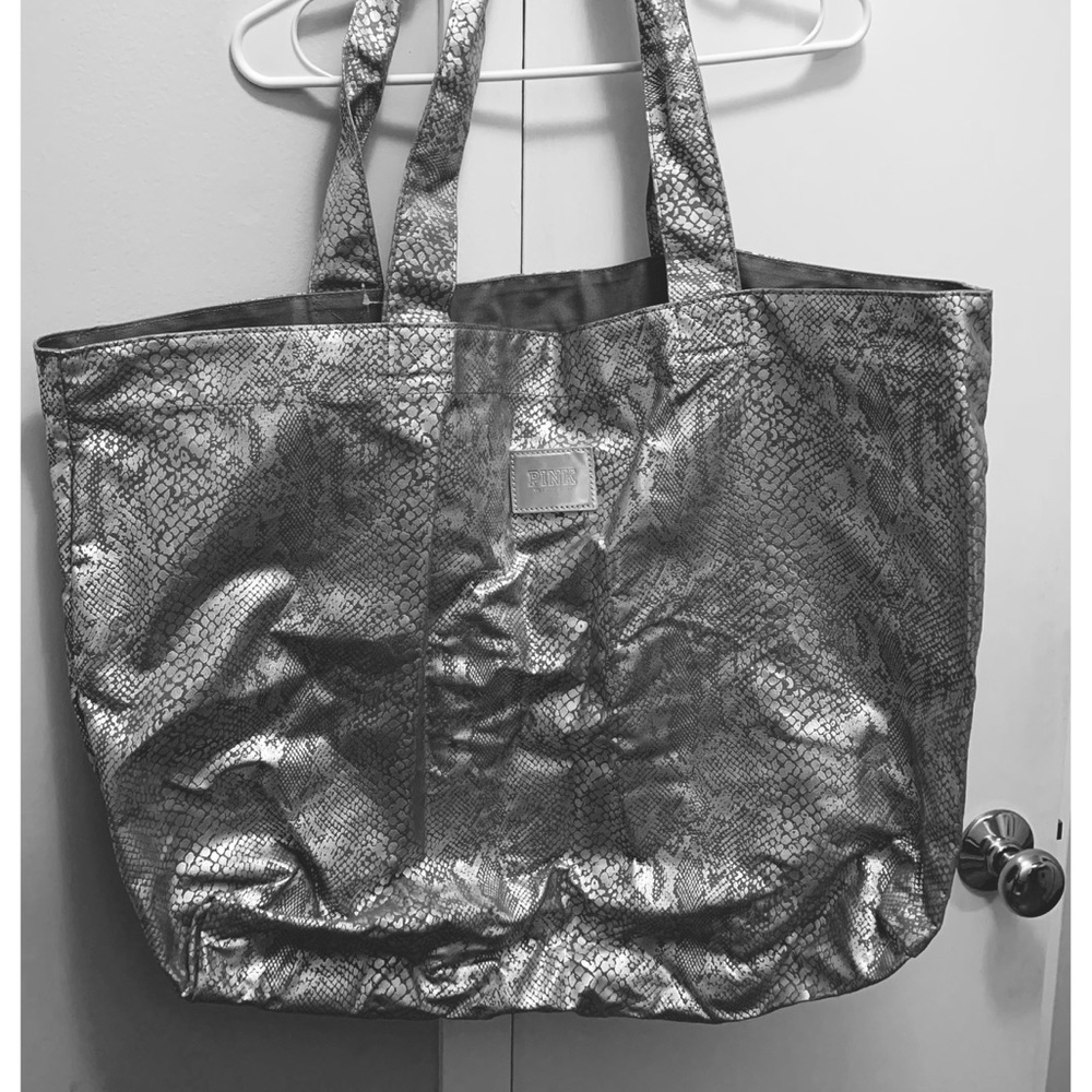 Gray and silver snake skinned designed bag
